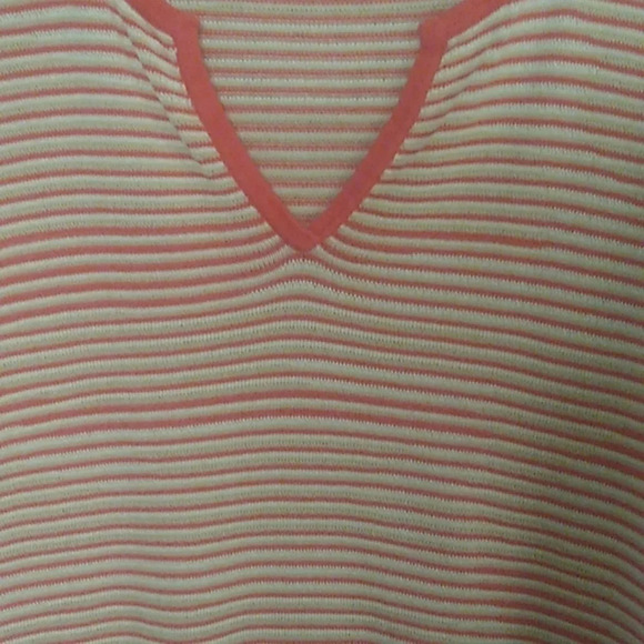 WEEKENDS BY CHICOS LIGHTWEIGHT V-NECK, 3/4 SLEEVE, COTTON SWEATER. - Picture 5 of 9